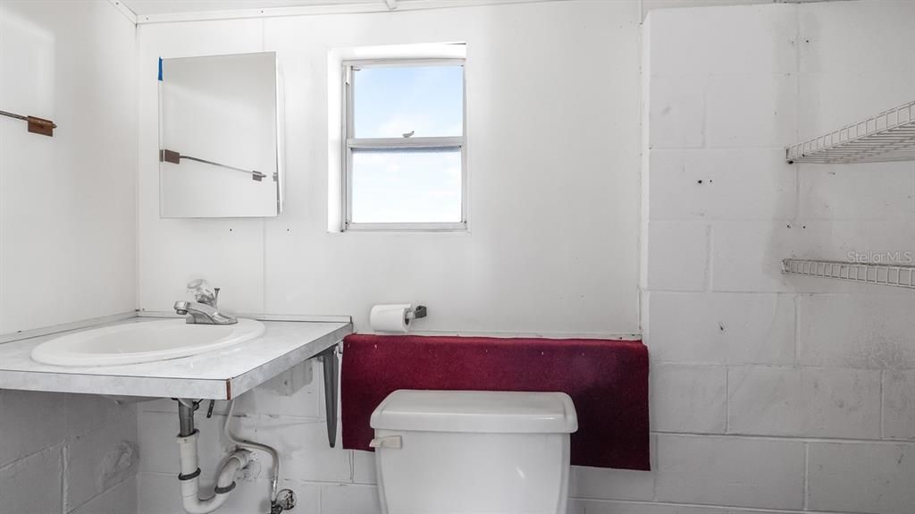 En Venta: $245,000 (3 camas, 2 baños, 1048 Pies cuadrados)