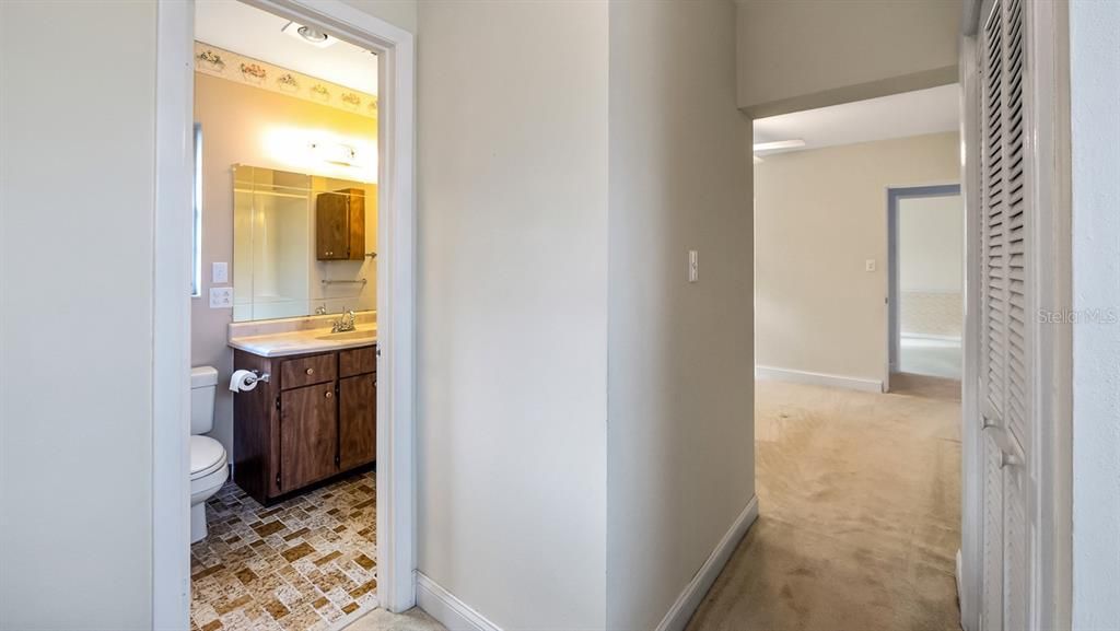 En Venta: $245,000 (3 camas, 2 baños, 1048 Pies cuadrados)