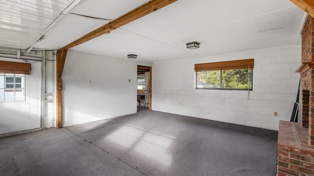 En Venta: $245,000 (3 camas, 2 baños, 1048 Pies cuadrados)