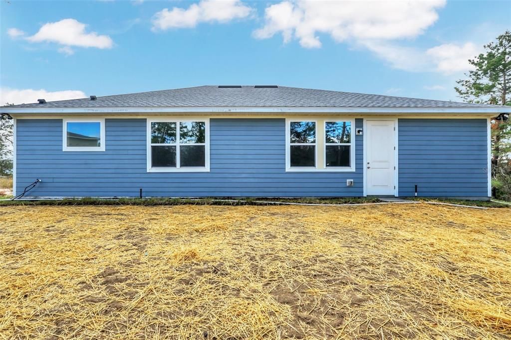 En Venta: $265,000 (3 camas, 2 baños, 1702 Pies cuadrados)