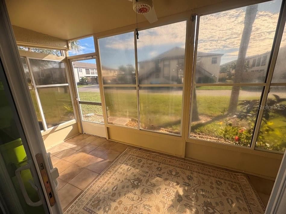 For Sale: $208,000 (1 beds, 1 baths, 745 Square Feet)