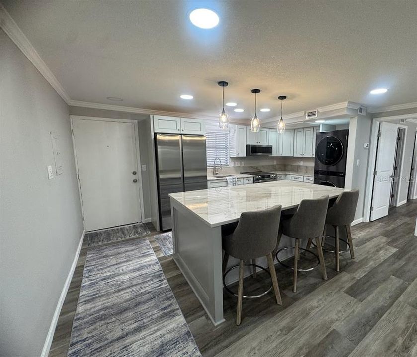 For Sale: $208,000 (1 beds, 1 baths, 745 Square Feet)