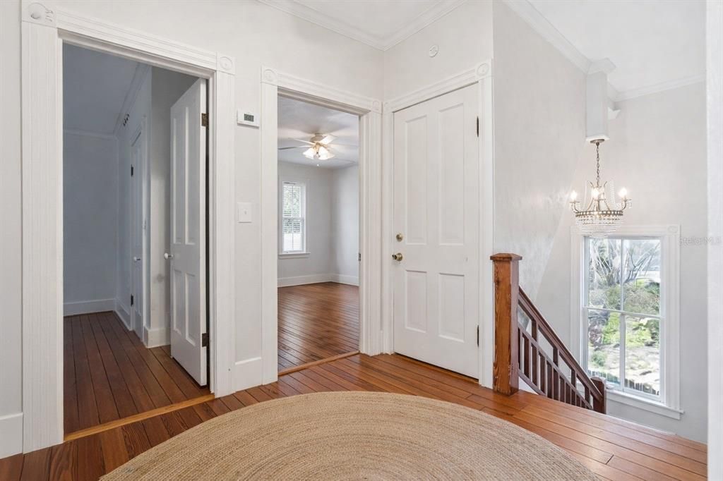 En Venta: $750,000 (5 camas, 2 baños, 2771 Pies cuadrados)