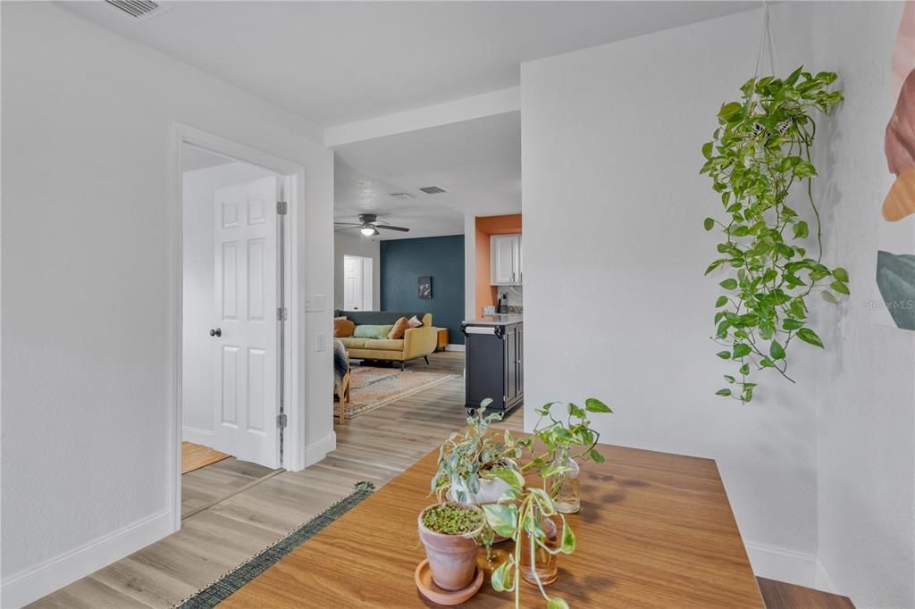 En Venta: $389,000 (3 camas, 2 baños, 1394 Pies cuadrados)