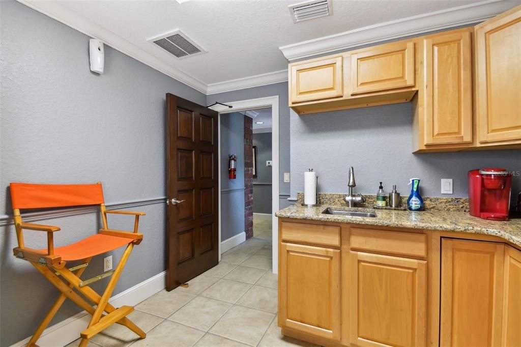 待售: $7,800 (0 贝兹, 0 浴室, 5110 平方英尺)