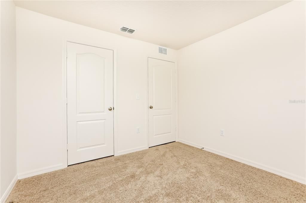 В аренду: $2,210 (5 спален, 3 ванн, 1944 Квадратных фут)