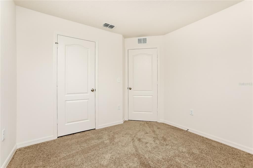 В аренду: $2,210 (5 спален, 3 ванн, 1944 Квадратных фут)