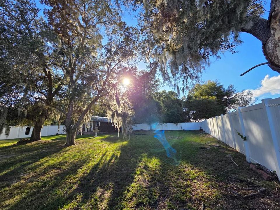 На продажу: $297,500 (3 спален, 2 ванн, 1681 Квадратных фут)