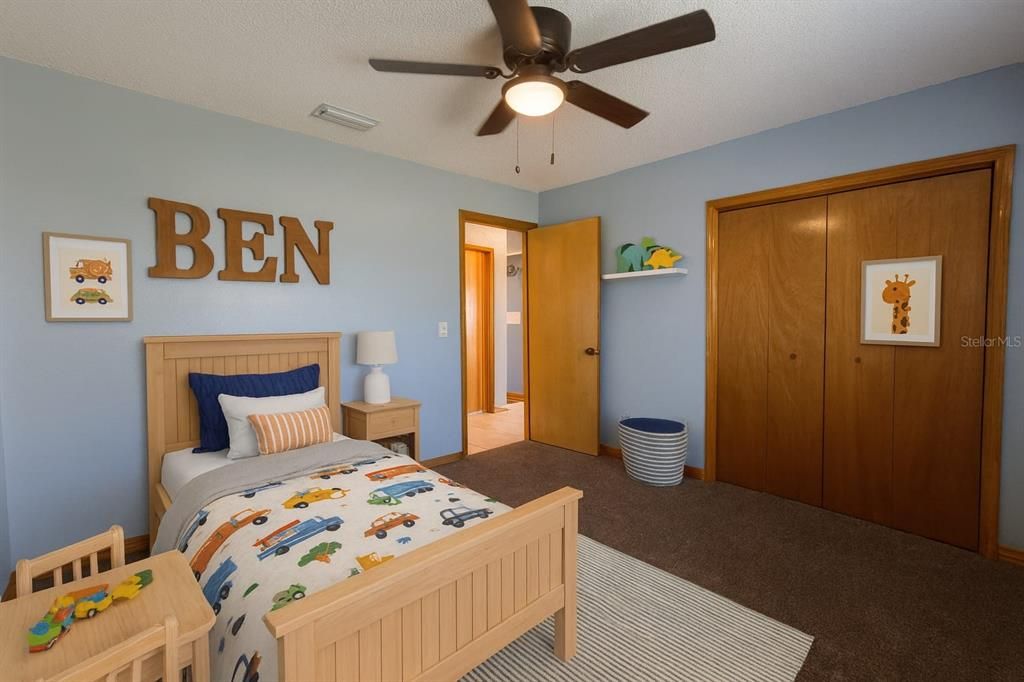 На продажу: $297,500 (3 спален, 2 ванн, 1681 Квадратных фут)