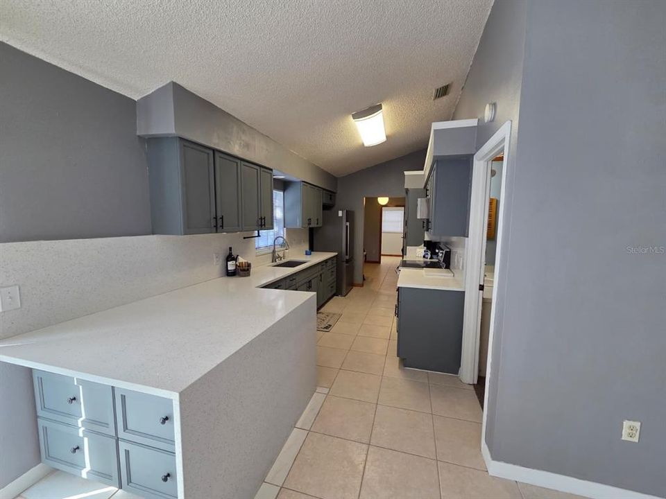 На продажу: $297,500 (3 спален, 2 ванн, 1681 Квадратных фут)