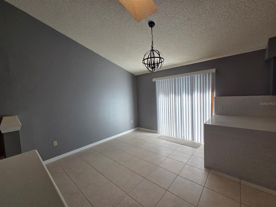 На продажу: $297,500 (3 спален, 2 ванн, 1681 Квадратных фут)