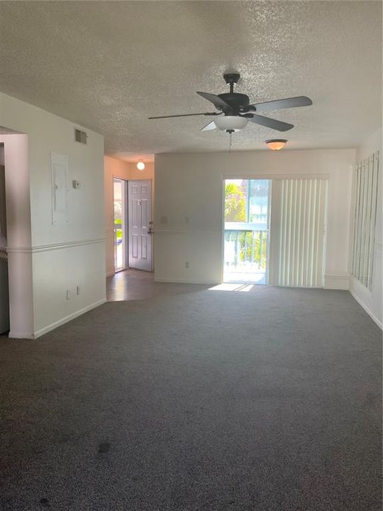 На продажу: $138,900 (1 спален, 1 ванн, 775 Квадратных фут)