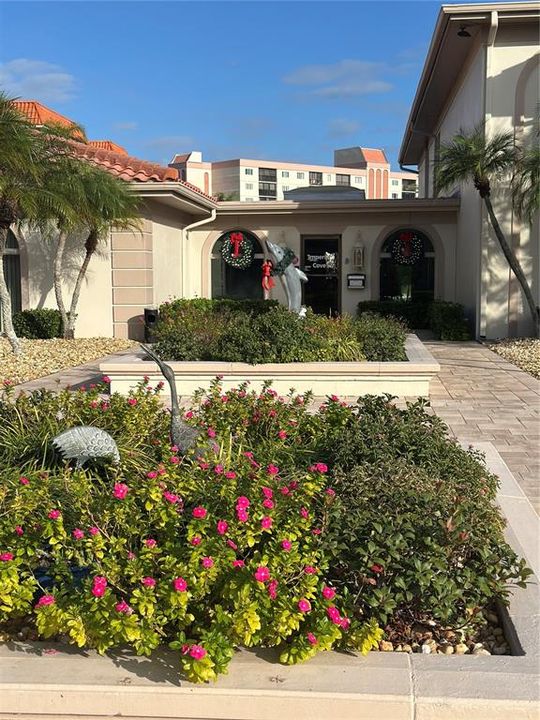 For Rent: $5,500 (2 beds, 2 baths, 1150 Square Feet)