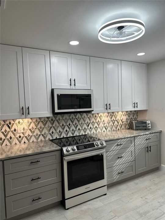 For Rent: $5,500 (2 beds, 2 baths, 1150 Square Feet)