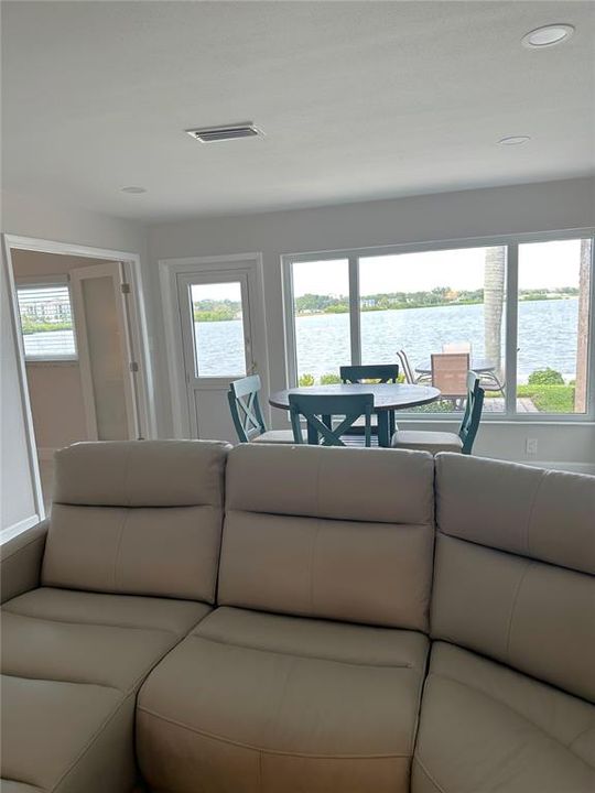 For Rent: $5,500 (2 beds, 2 baths, 1150 Square Feet)