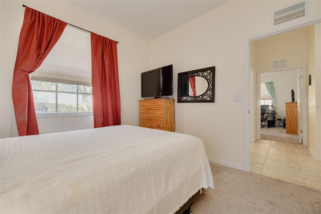 待售: $375,000 (3 贝兹, 2 浴室, 1590 平方英尺)