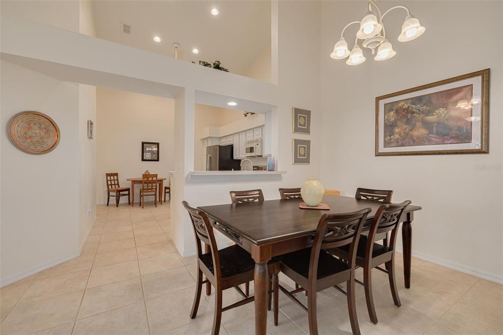 待售: $375,000 (3 贝兹, 2 浴室, 1590 平方英尺)