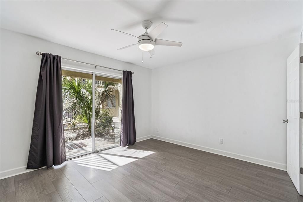 For Sale: $179,900 (1 beds, 1 baths, 600 Square Feet)