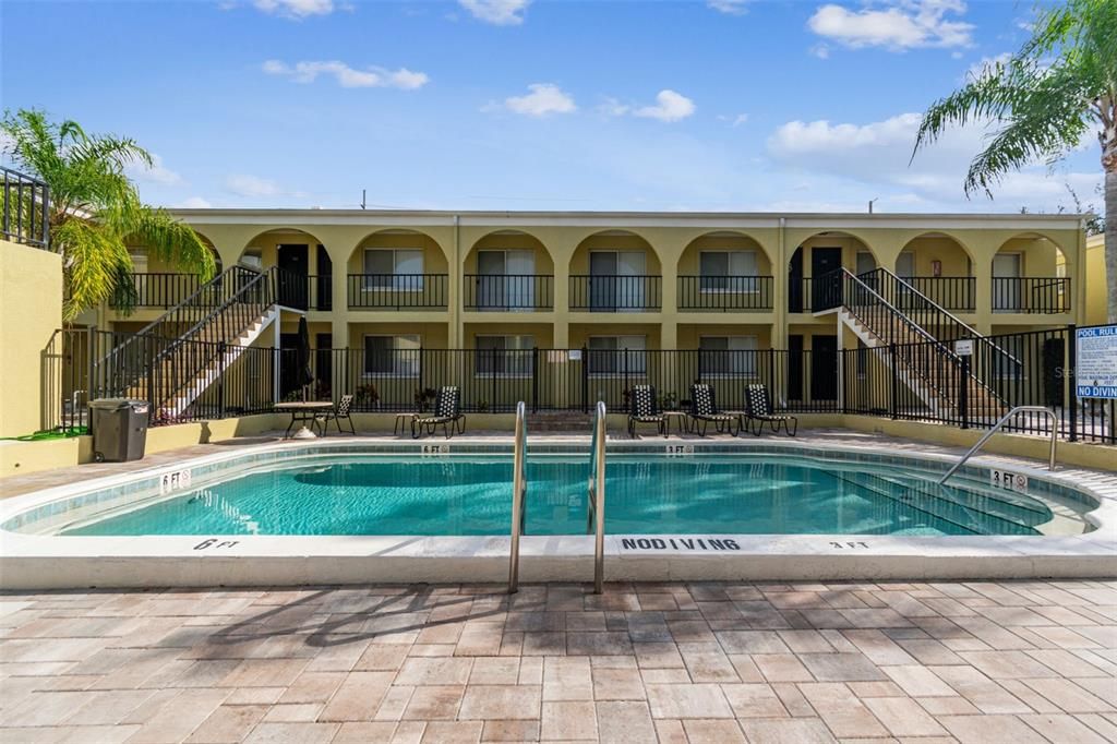 For Sale: $179,900 (1 beds, 1 baths, 600 Square Feet)