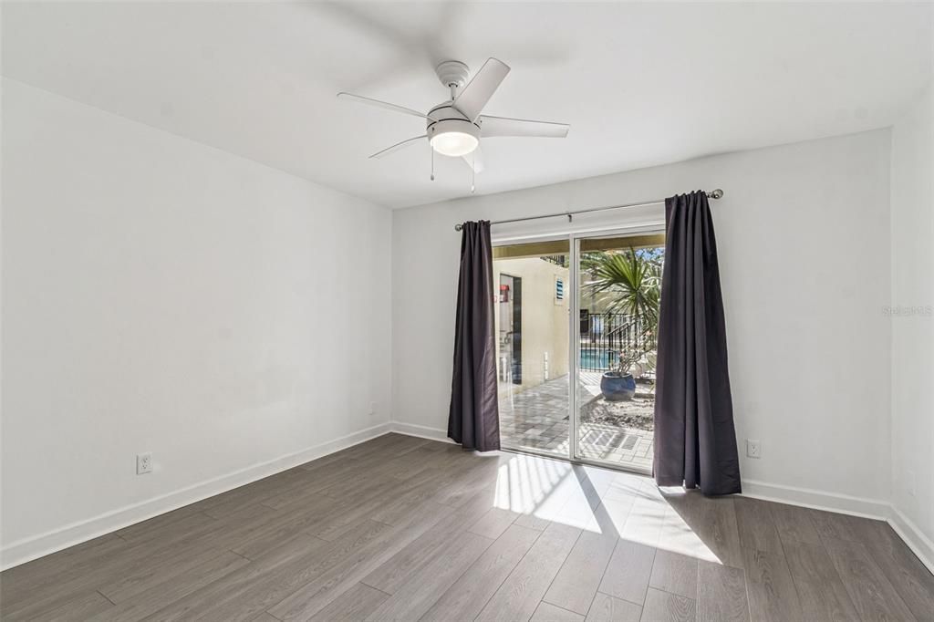 For Sale: $179,900 (1 beds, 1 baths, 600 Square Feet)