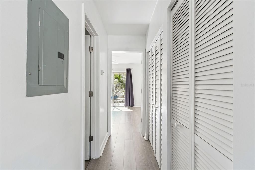 For Sale: $179,900 (1 beds, 1 baths, 600 Square Feet)