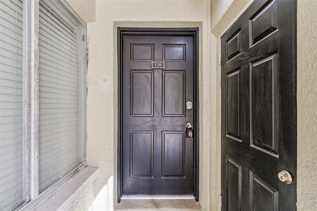 For Sale: $179,900 (1 beds, 1 baths, 600 Square Feet)