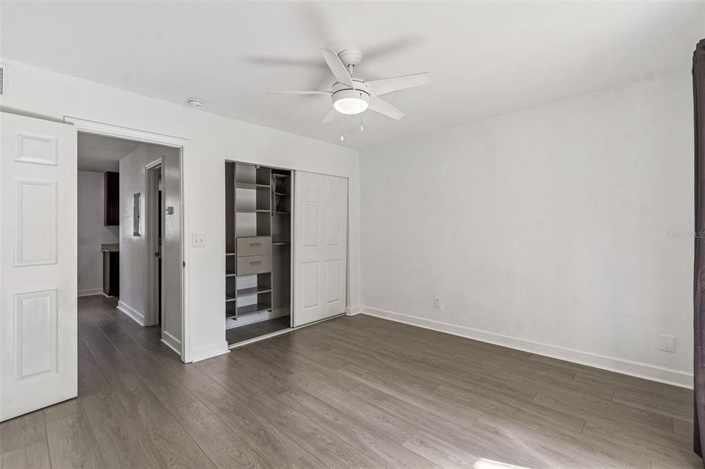 For Sale: $179,900 (1 beds, 1 baths, 600 Square Feet)