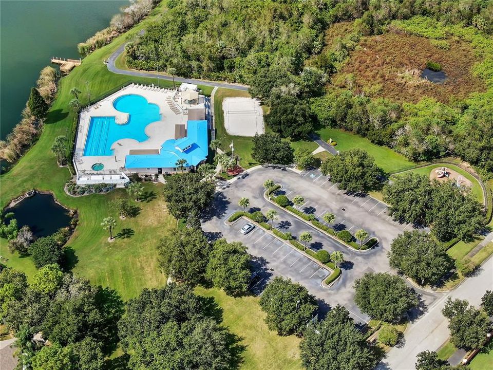 For Rent: $2,700 (3 beds, 2 baths, 2241 Square Feet)