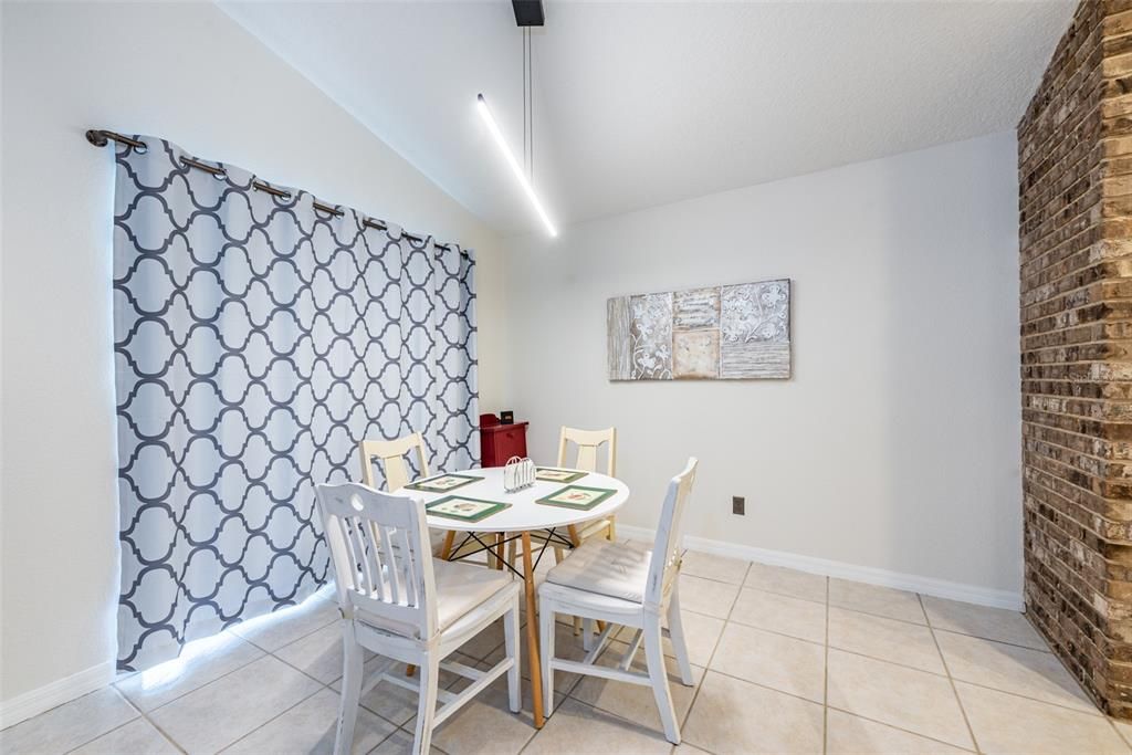 For Rent: $2,700 (3 beds, 2 baths, 2241 Square Feet)