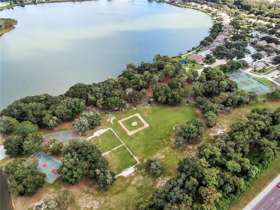 For Rent: $2,700 (3 beds, 2 baths, 2241 Square Feet)