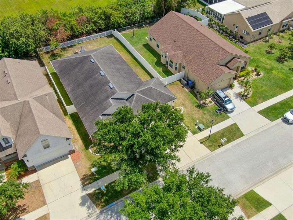 For Rent: $2,700 (3 beds, 2 baths, 2241 Square Feet)