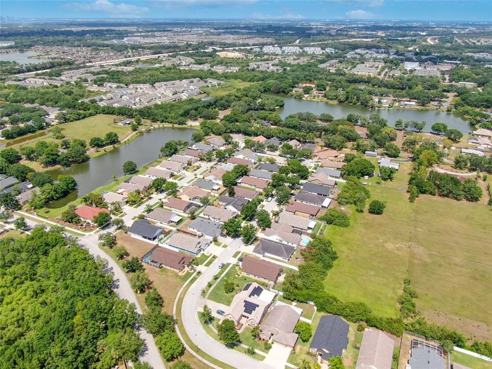 For Rent: $2,700 (3 beds, 2 baths, 2241 Square Feet)