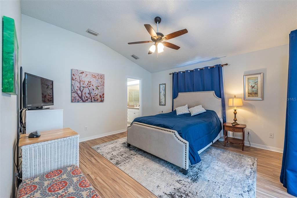 For Rent: $2,700 (3 beds, 2 baths, 2241 Square Feet)