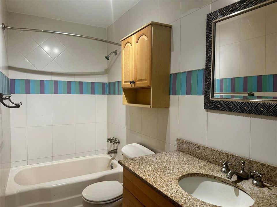 На продажу: $469,000 (4 спален, 2 ванн, 1650 Квадратных фут)