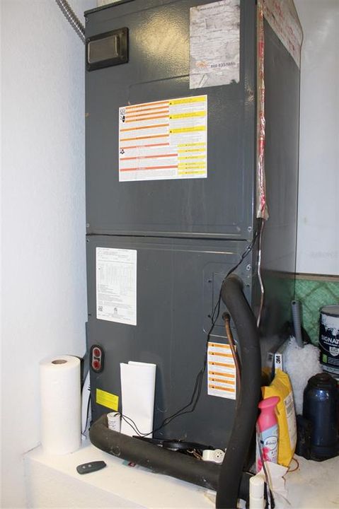 На продажу: $255,000 (3 спален, 2 ванн, 1351 Квадратных фут)