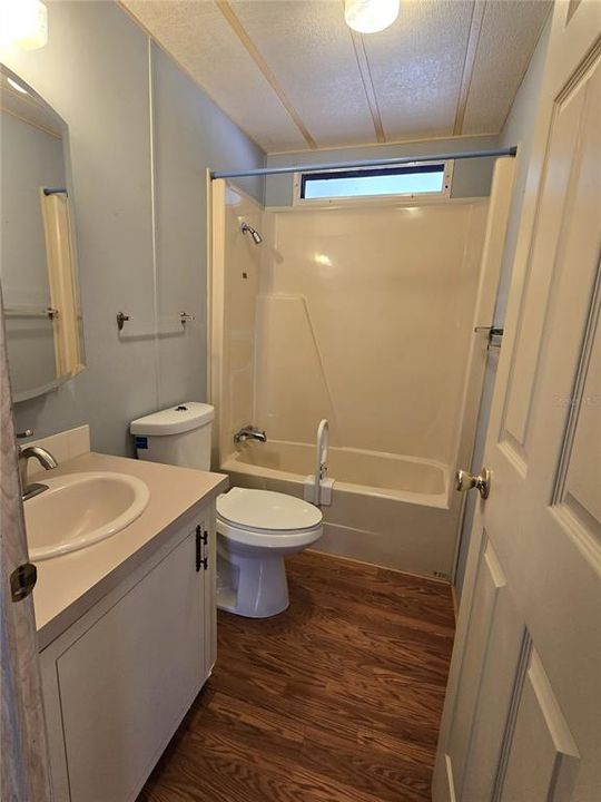 For Sale: $119,900 (2 beds, 2 baths, 1256 Square Feet)