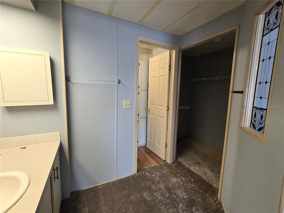 For Sale: $119,900 (2 beds, 2 baths, 1256 Square Feet)