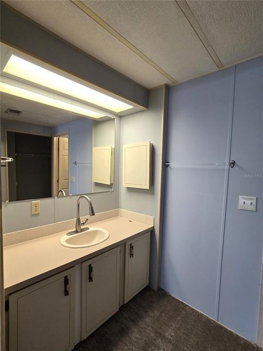 For Sale: $119,900 (2 beds, 2 baths, 1256 Square Feet)