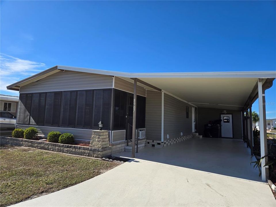 For Sale: $119,900 (2 beds, 2 baths, 1256 Square Feet)