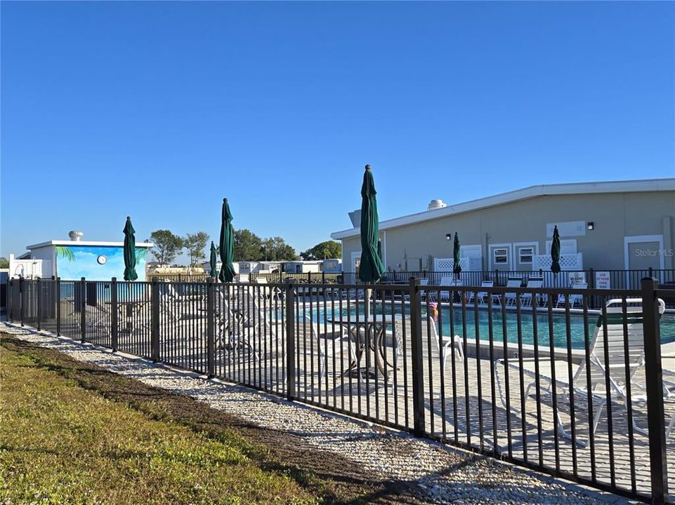 Под контрактом: $119,900 (2 спален, 2 ванн, 1256 Квадратных фут)