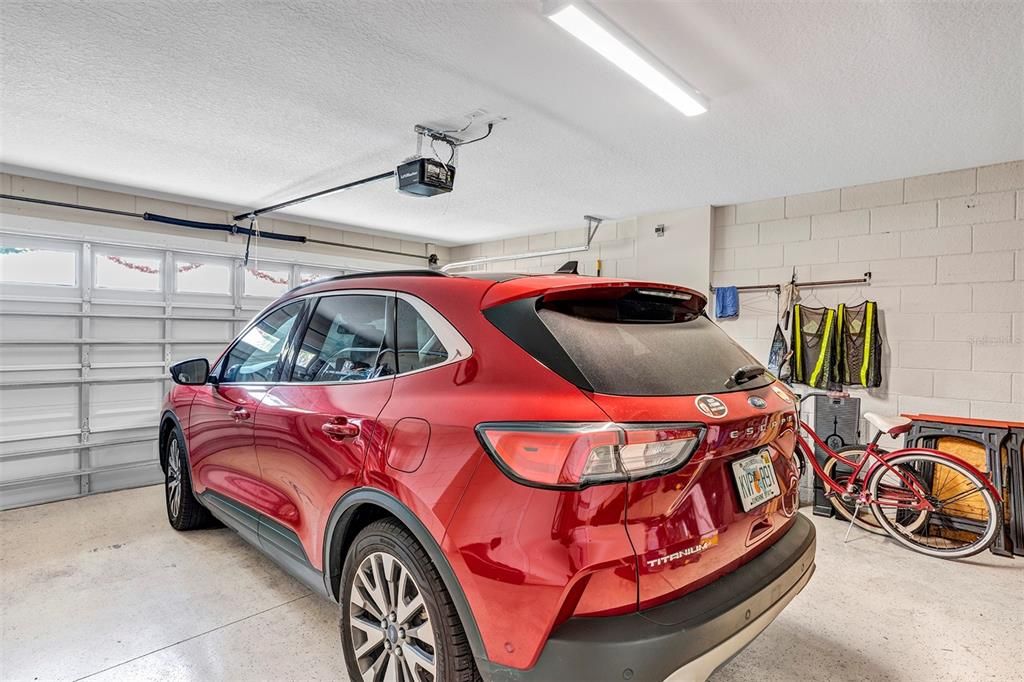 For Sale: $350,000 (3 beds, 2 baths, 1725 Square Feet)