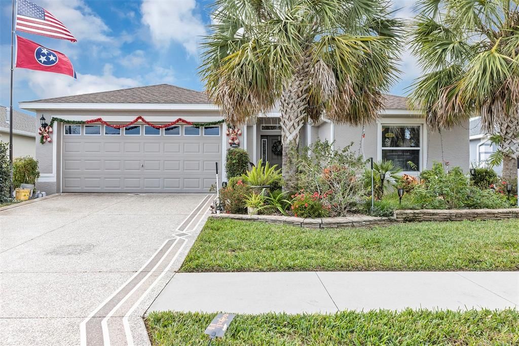 For Sale: $350,000 (3 beds, 2 baths, 1725 Square Feet)