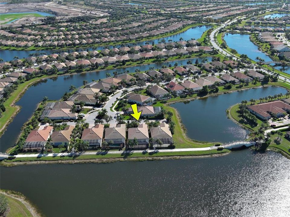 На продажу: $649,000 (4 спален, 4 ванн, 2516 Квадратных фут)