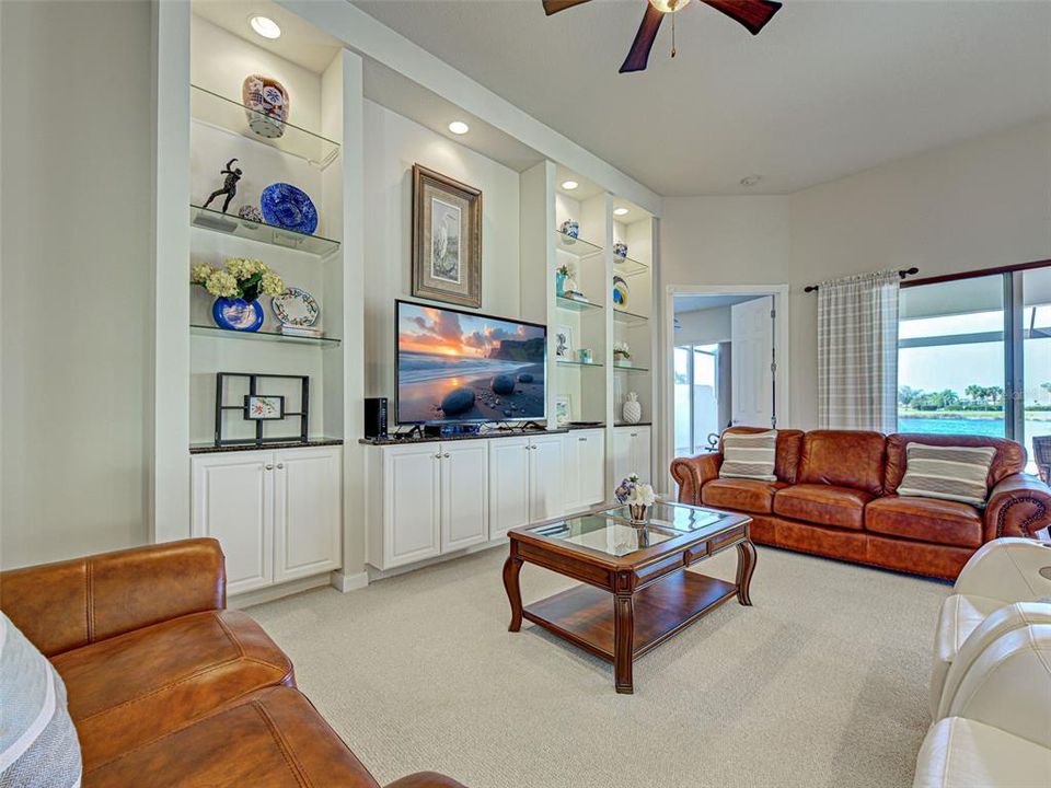 На продажу: $649,000 (4 спален, 4 ванн, 2516 Квадратных фут)