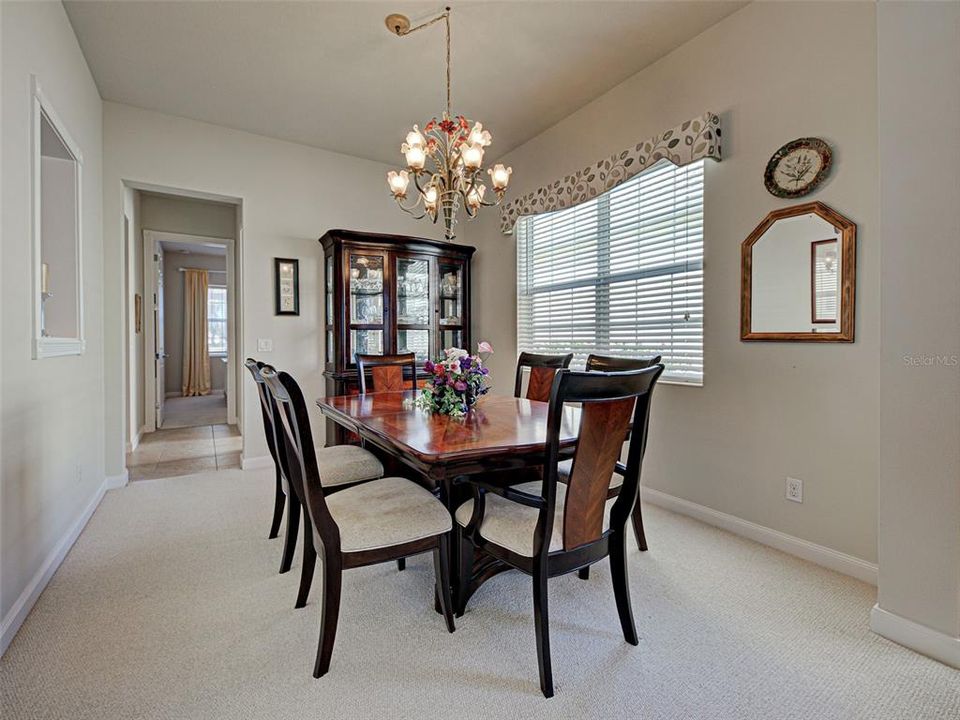 На продажу: $649,000 (4 спален, 4 ванн, 2516 Квадратных фут)