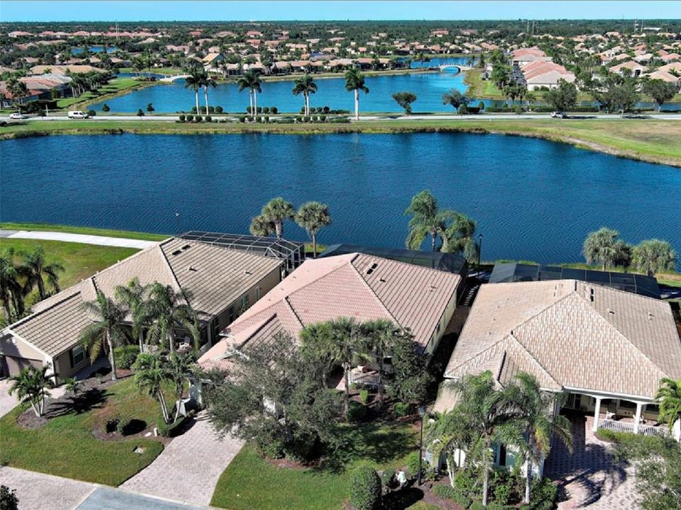 На продажу: $649,000 (4 спален, 4 ванн, 2516 Квадратных фут)