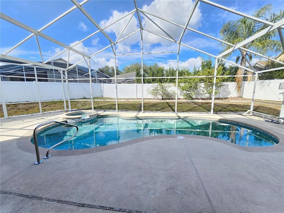 For Rent: $3,500 (6 beds, 4 baths, 2677 Square Feet)