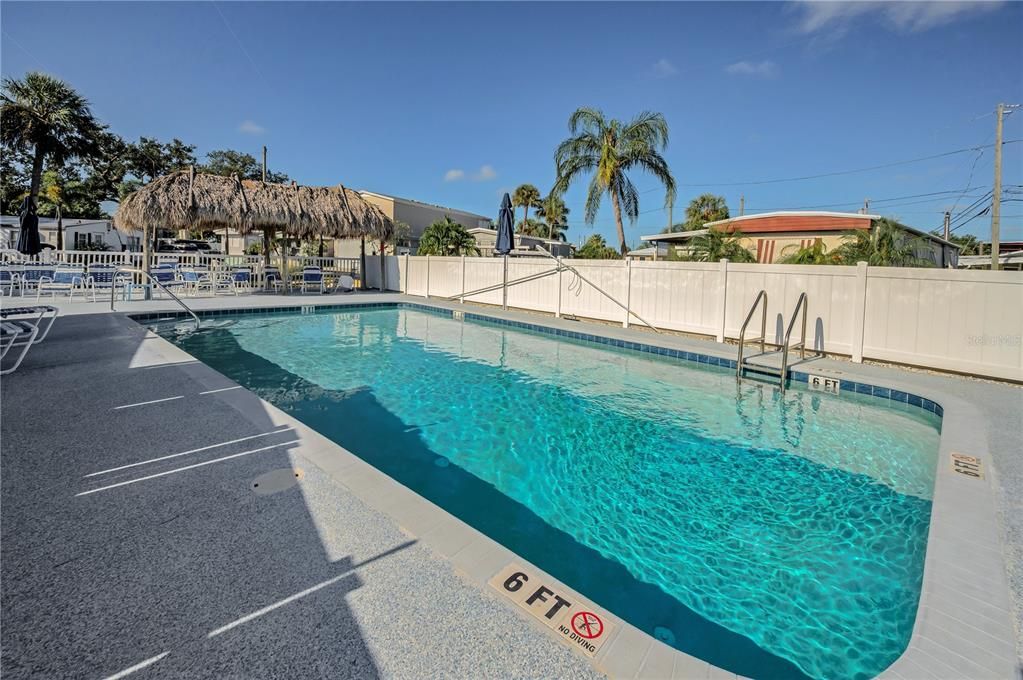 For Sale: $27,500 (1 beds, 1 baths, 552 Square Feet)