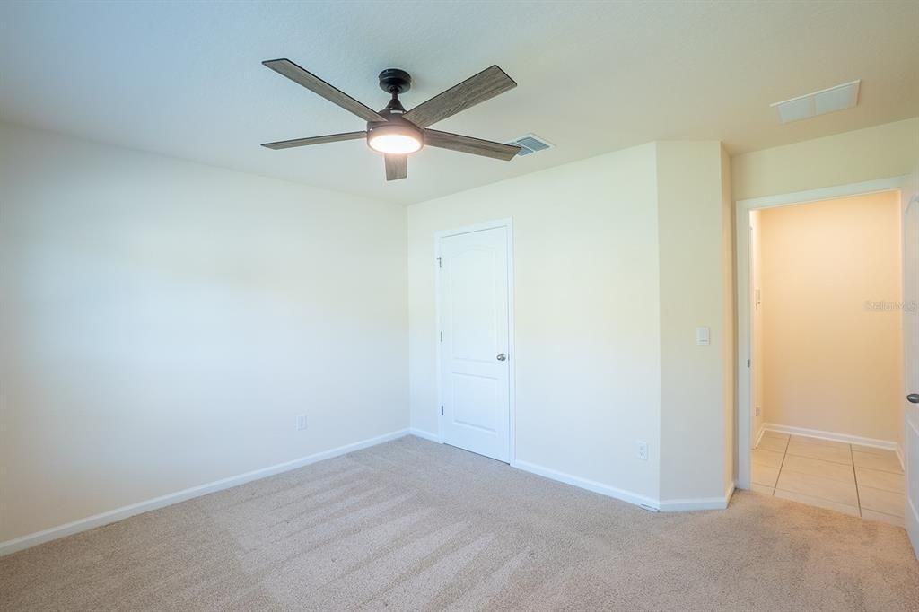 For Sale: $434,900 (3 beds, 3 baths, 2363 Square Feet)