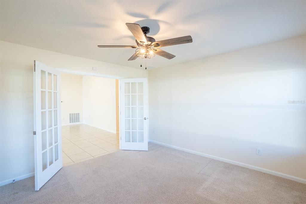 For Sale: $434,900 (3 beds, 3 baths, 2363 Square Feet)